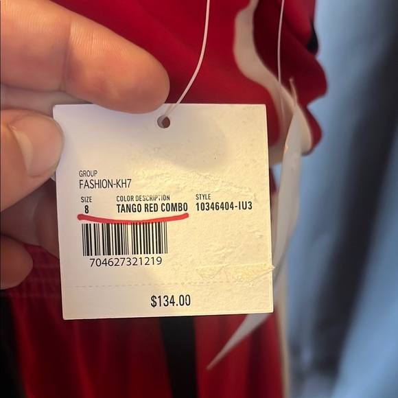 Kate Hill Elegant Color Block Dress - Picture 5 of 6